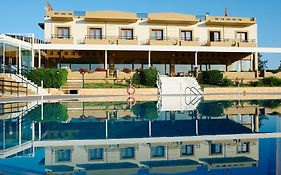 Ξενοδοχείο Νεφέλη